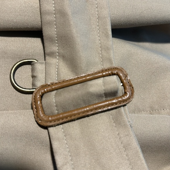 Vintage Burberrys’ of London Tan Trench Coat. LG Removable wool liner. LIKE NEW! - Picture 4 of 8